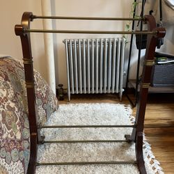 Beautiful Quilt Rack 