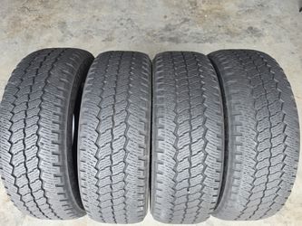 275/65R20 Bridgestone Dueler A/T Full Set