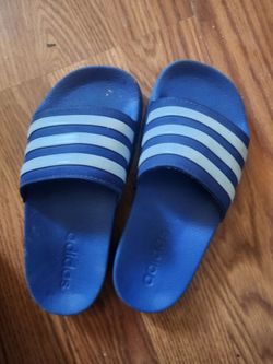 Kids addidas slides