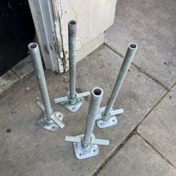 MetalTech 24-inch Galvanized Steel Adjustable Leveling Jacks with Heavy-Duty Base Plate and Wing Nut Screw for Scaffolding Frames