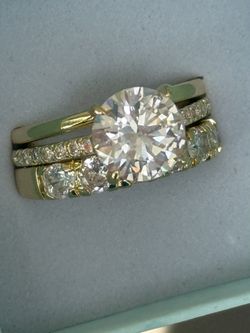 NWOT 3PC Stunning Golden Tone Bridal Round 2ct Simulated diamonds ring in 7