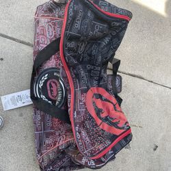 rolling duffle bag