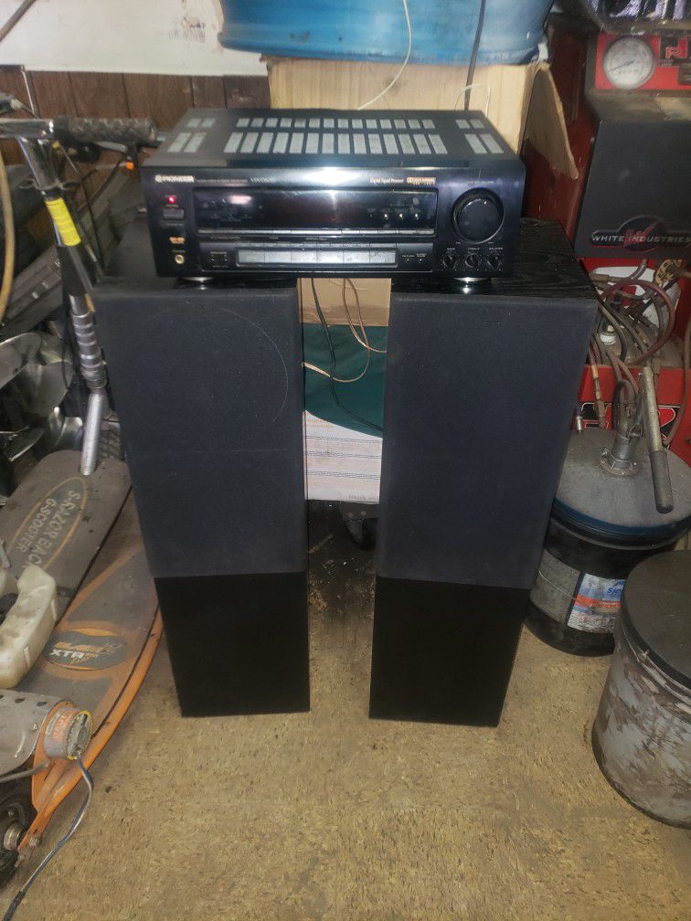 Pioneer Vsx D5035 And Kef C95 Speakers.