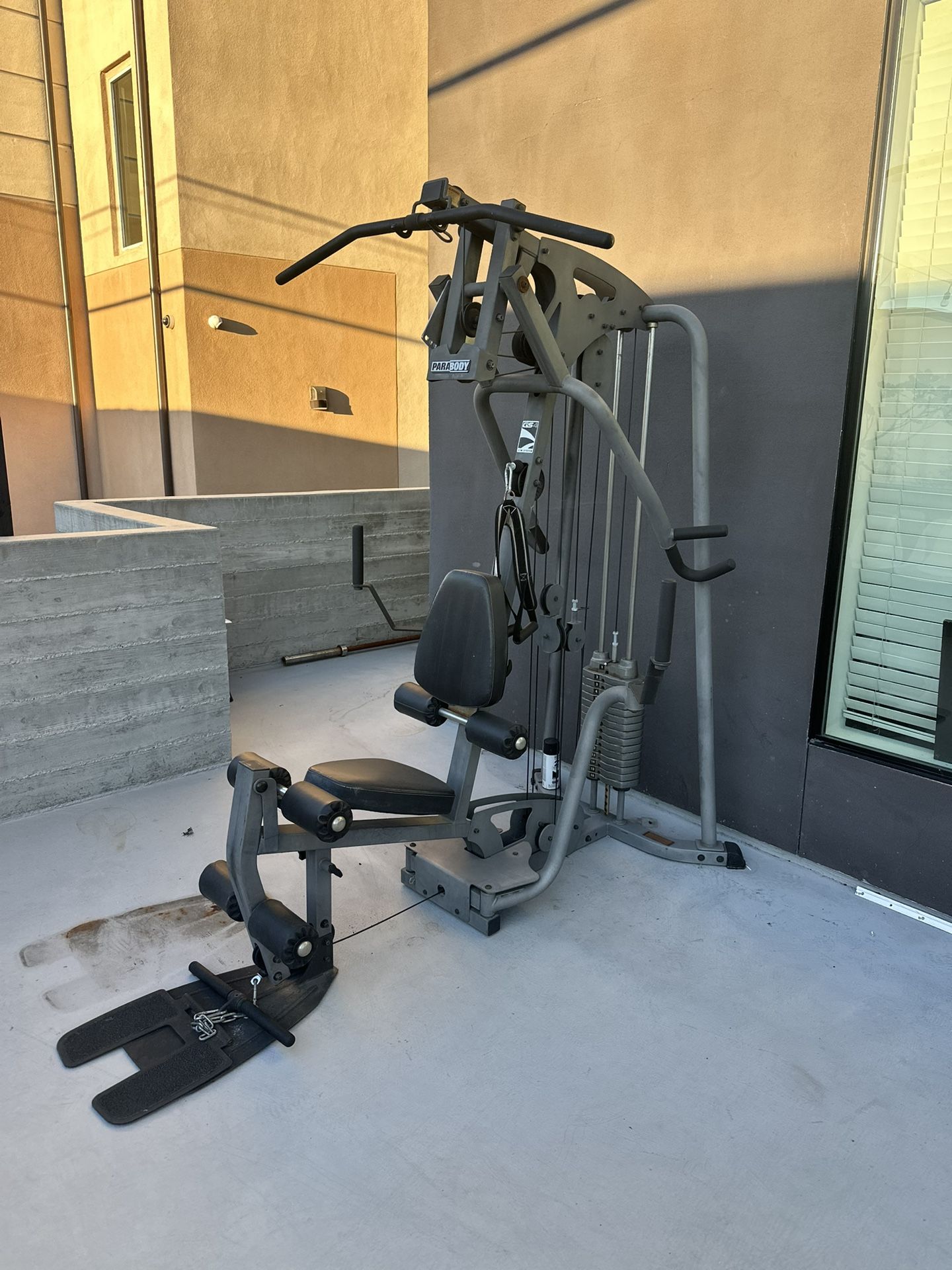 Exercise machine for full body workout