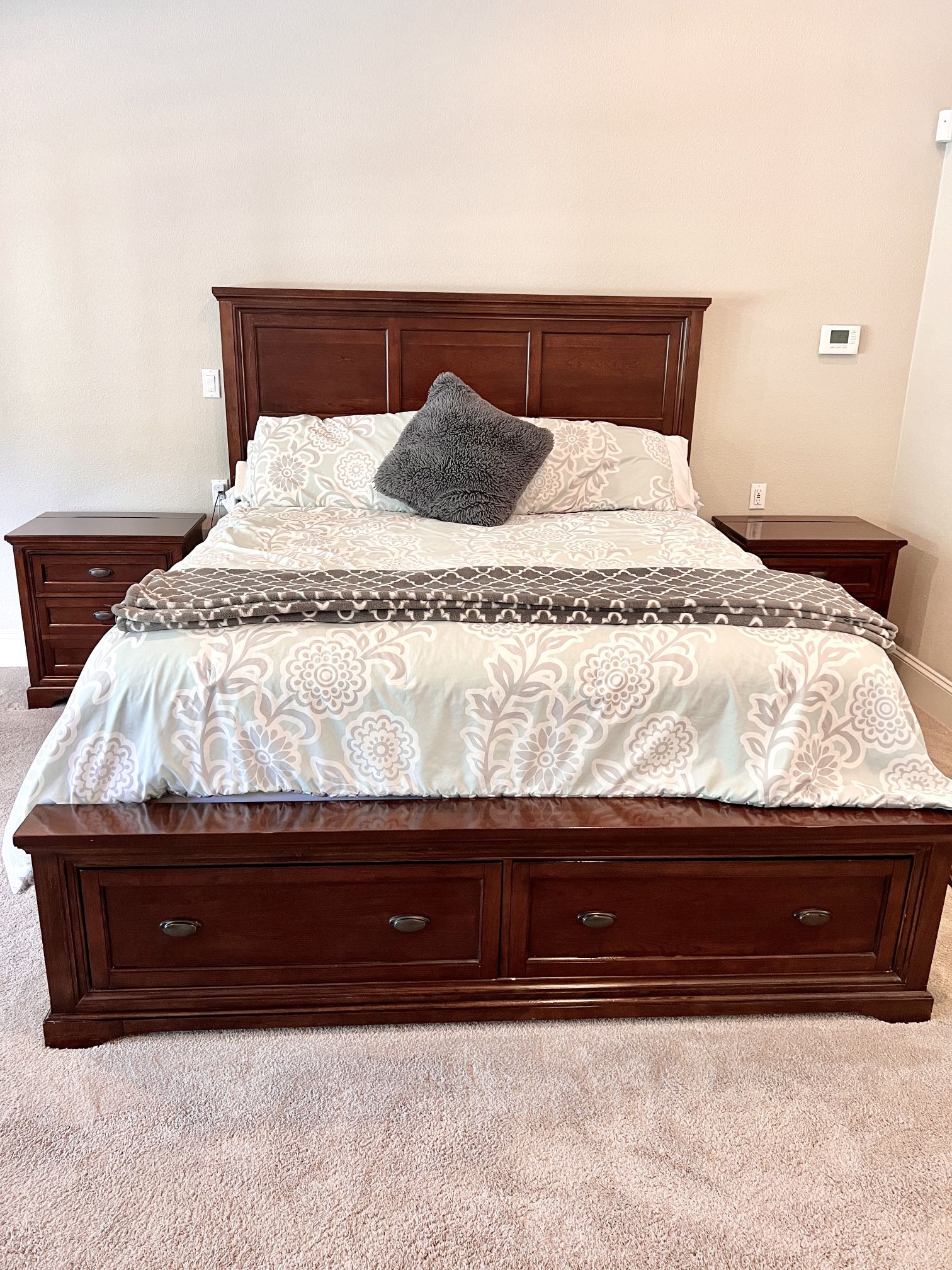 Lulea Cove King Bedroom Set