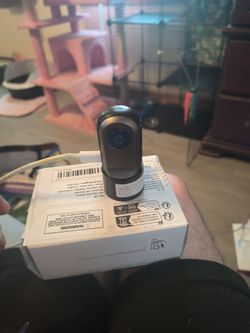 2 mini cameras