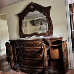 Dresser With Mirror For Sale