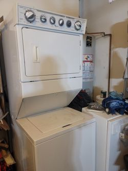 Stackable washer & dryer
