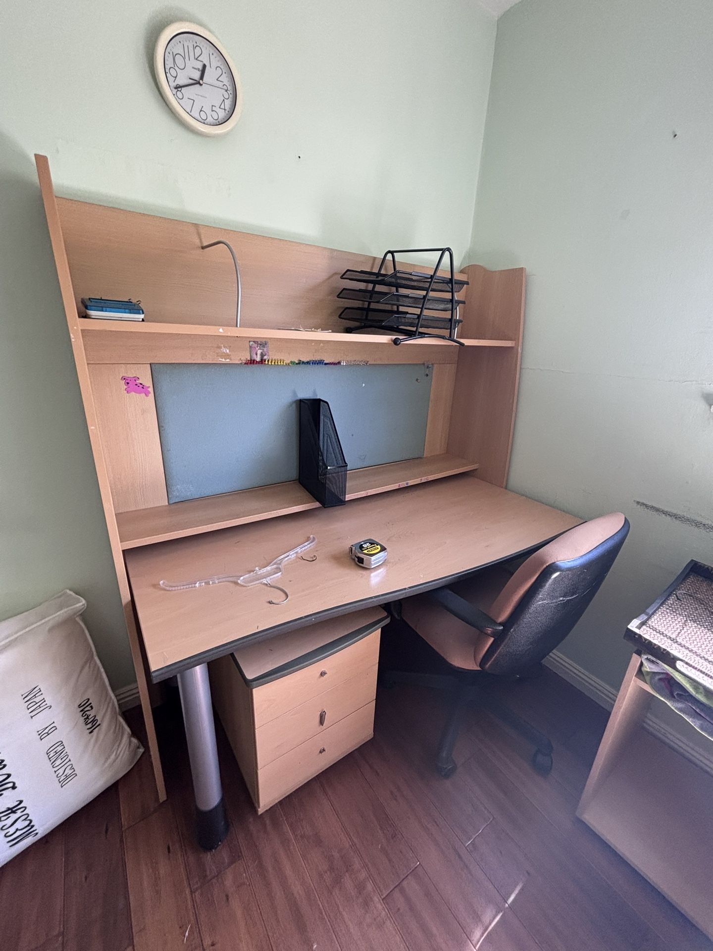 Desk Set FREE