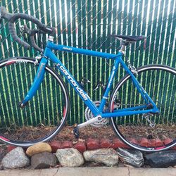 Cannondale Road Bike