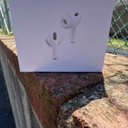 AirPods Pro 3 – Brand New (Sealed) 🔥 Great Deal