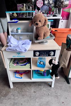 Children pet hospital toy