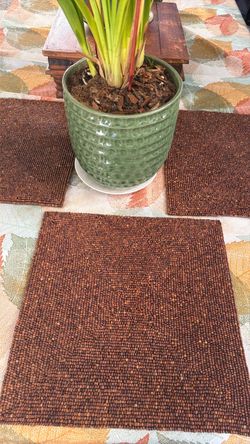 Placemats for 3 people