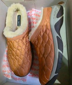 Brand new in the box Easy Spirit Bimmy womens