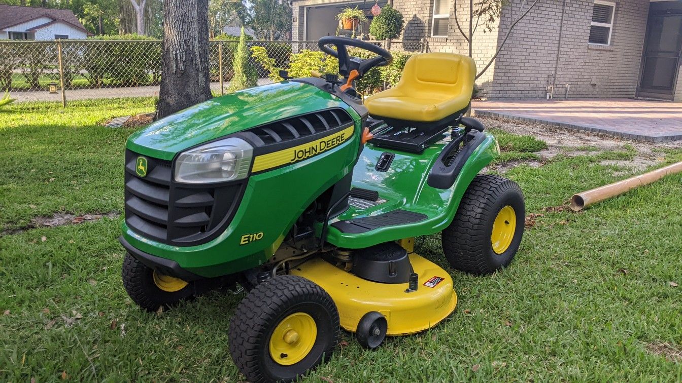 John Deere 42 Inch Deck Mower for Sale in Lutz, FL OfferUp