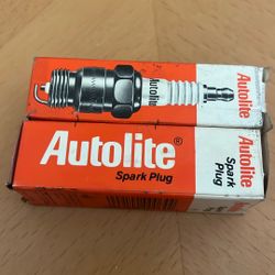 Autolite Spark plugs 64 Pack Of 2