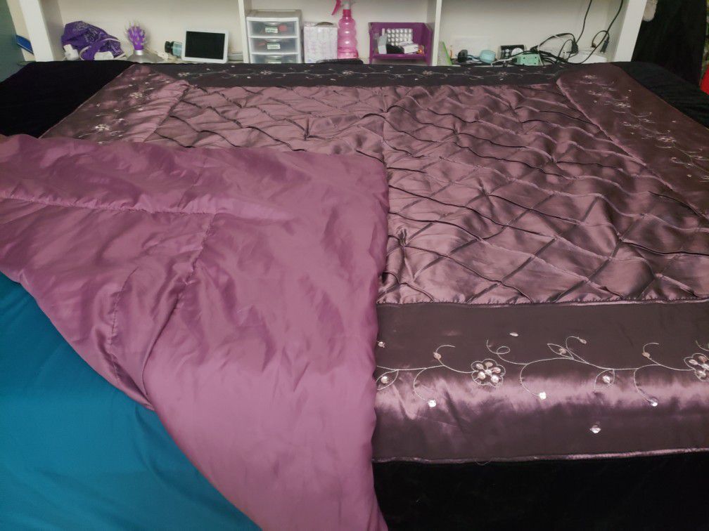 Comforter Queen Bed