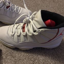 Jordan 11 Platinum Tint