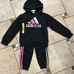 NWT Adidas girls 2pcs set size 5