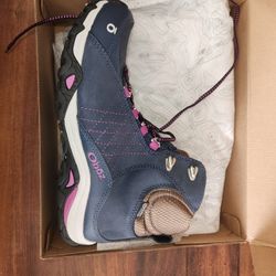 Oboz Women's 8.5 W Sapphire Mid B-Dry Boot