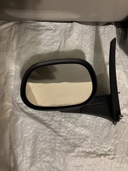 Used LH Dodge Ram Pick up truck mirror 1(contact info removed) Ram 1500 and 1(contact info removed) Ram 2500/3500 models