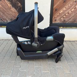 Nuna Pipa Infant Car Seat And Base
