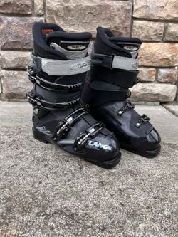 Lange’s WomensSki boots! 24.5 = 7.5 Size