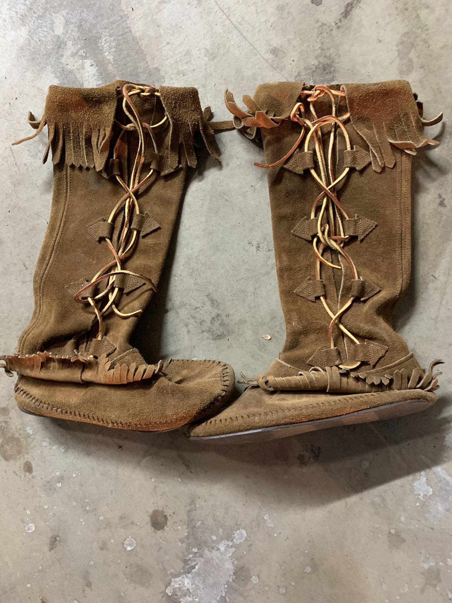 Authentic Indian Moccosins from New Mexico or Arizona In the late 70s From roadside reservation