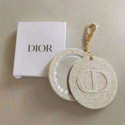 Perfect gift Christian Dior Beauty Compact Makeup Pocket Mirror Gift 2.7" ivory