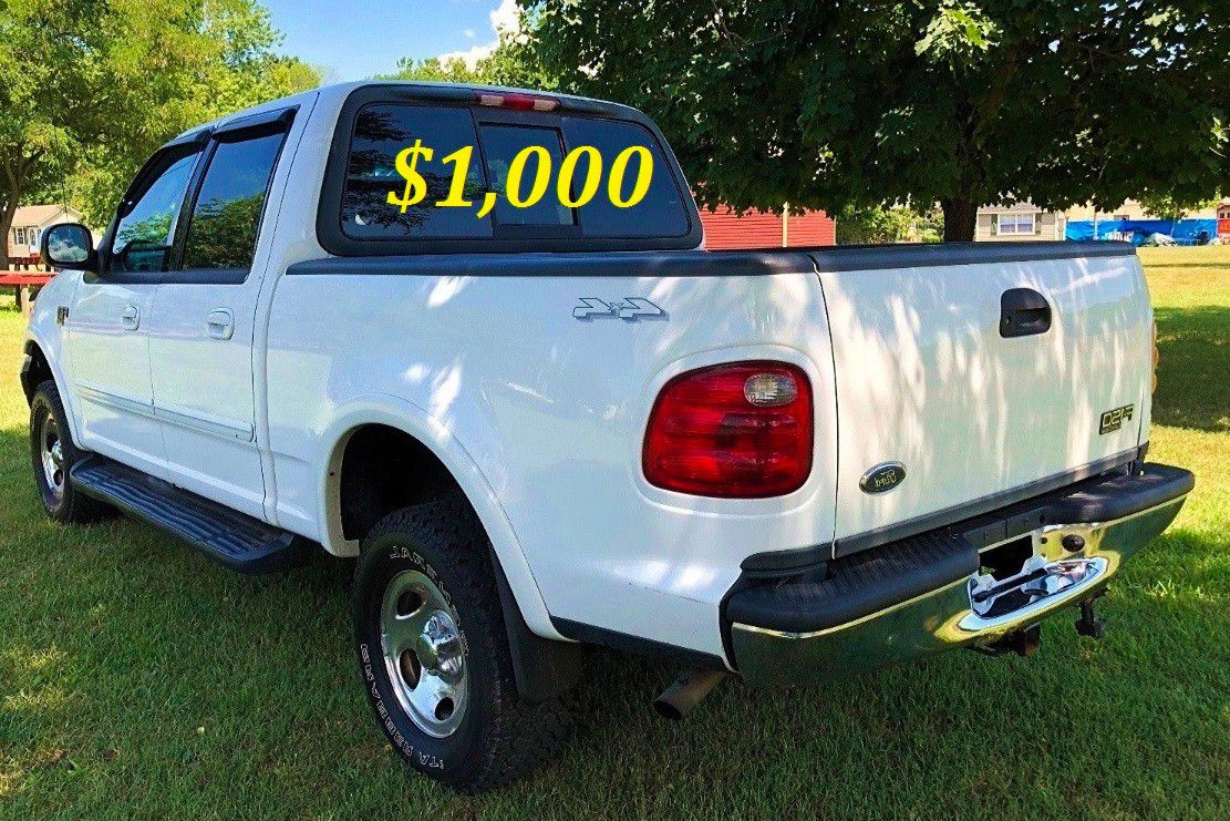 🟢💲1,OOO For sale URGENTLY this Beautiful💚2002 Ford F150 nice Family truck XLT Super Crew Cab 4-Door Runs and drives very smooth V8 full drive🟢