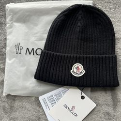 Moncler Black Bennie 