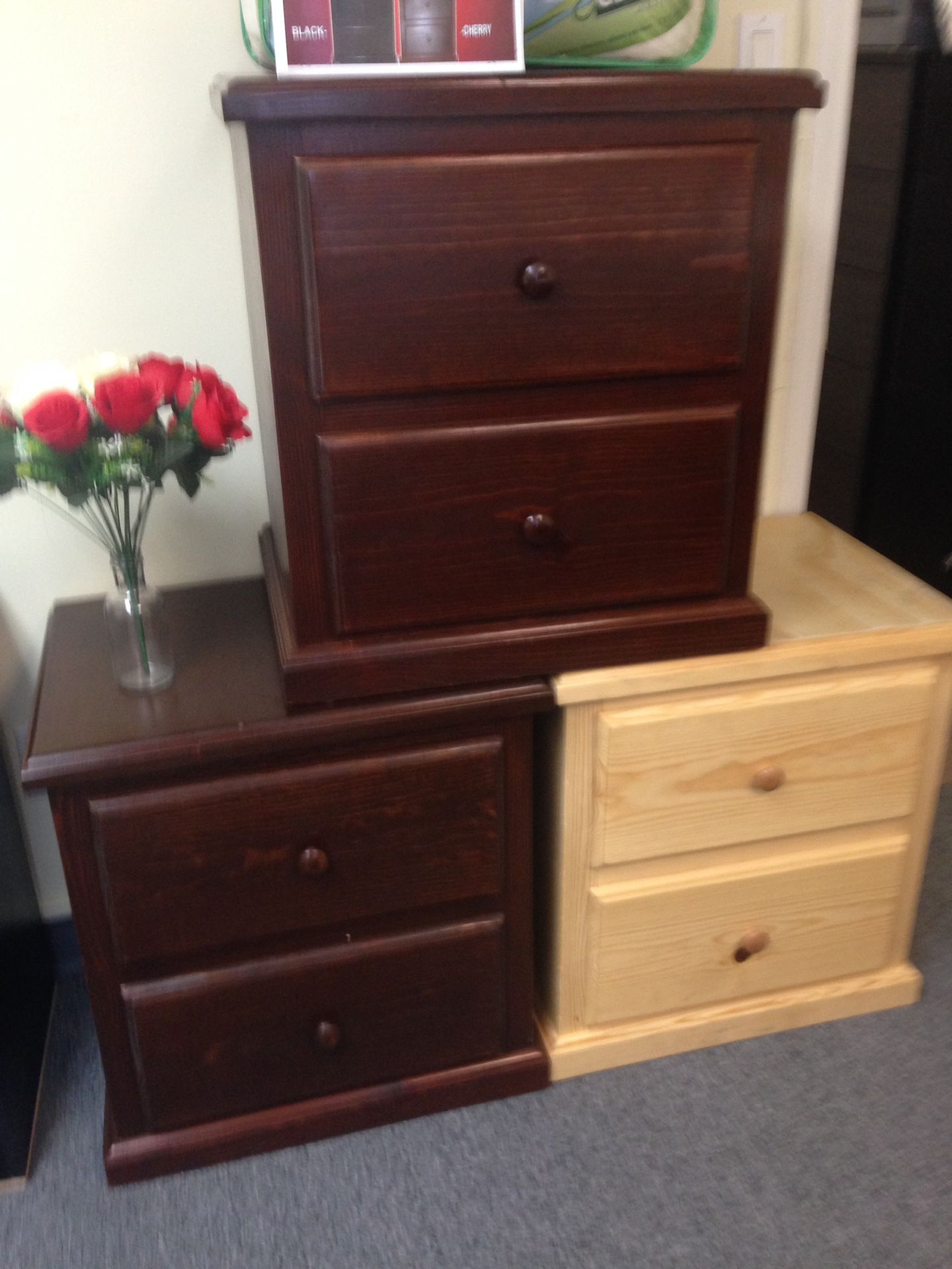 Pinewood Nightstand