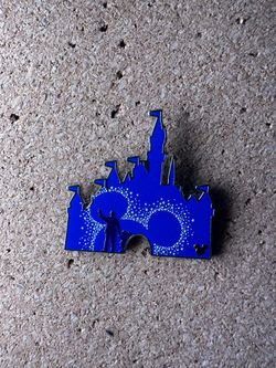 DLR Hidden Mickey 2025 Wave B Castle Partners Statue Walt Disney Pin