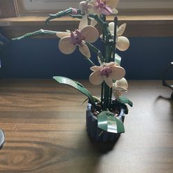 Fully Built Lego Flower 