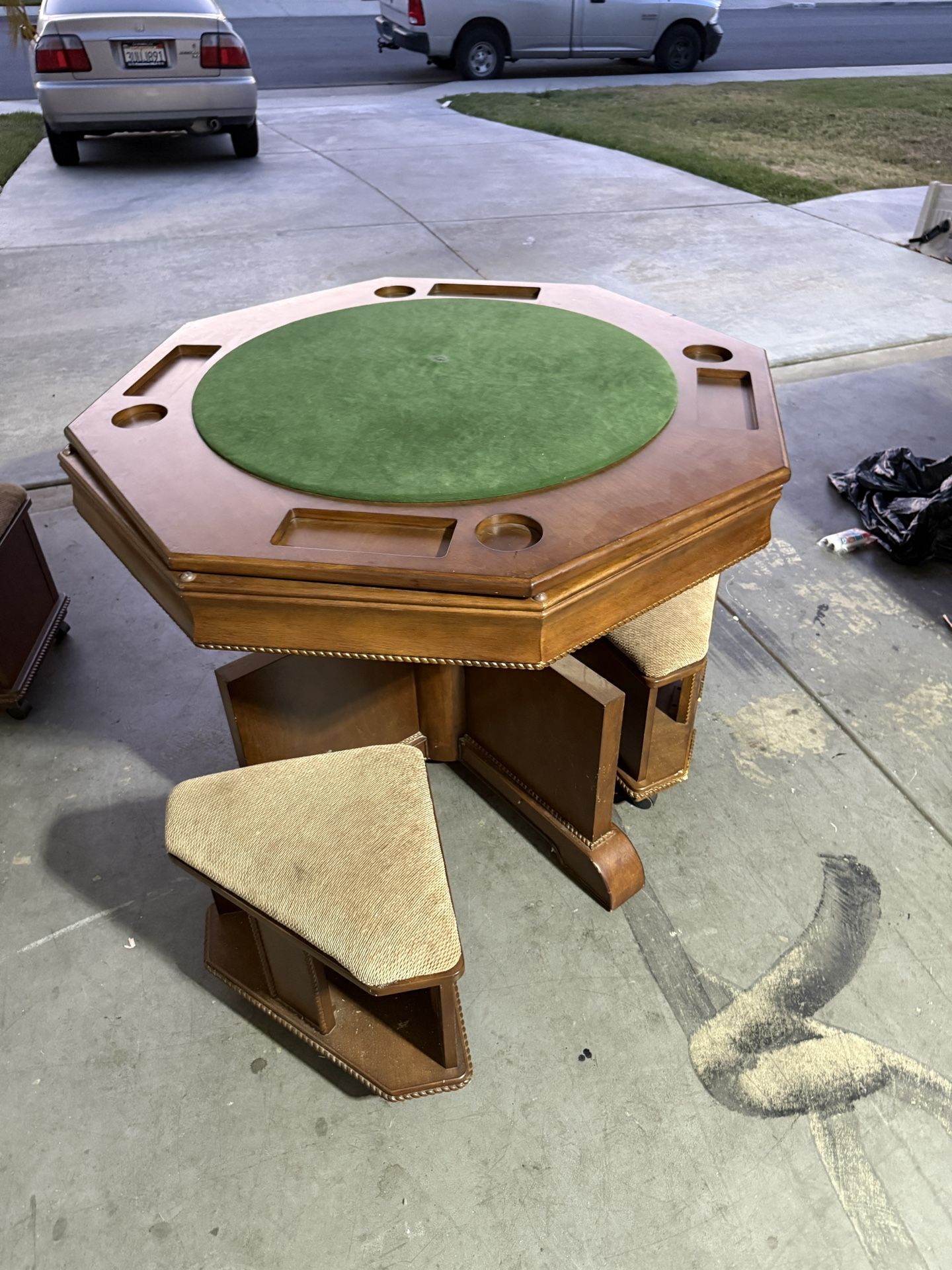 Poker/Game Table