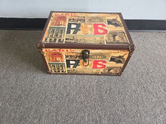 Vintage Style Paris- themed Suitcase Storage Trunk