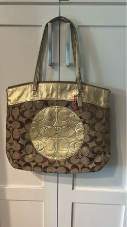 Vintage Coach Poppy
