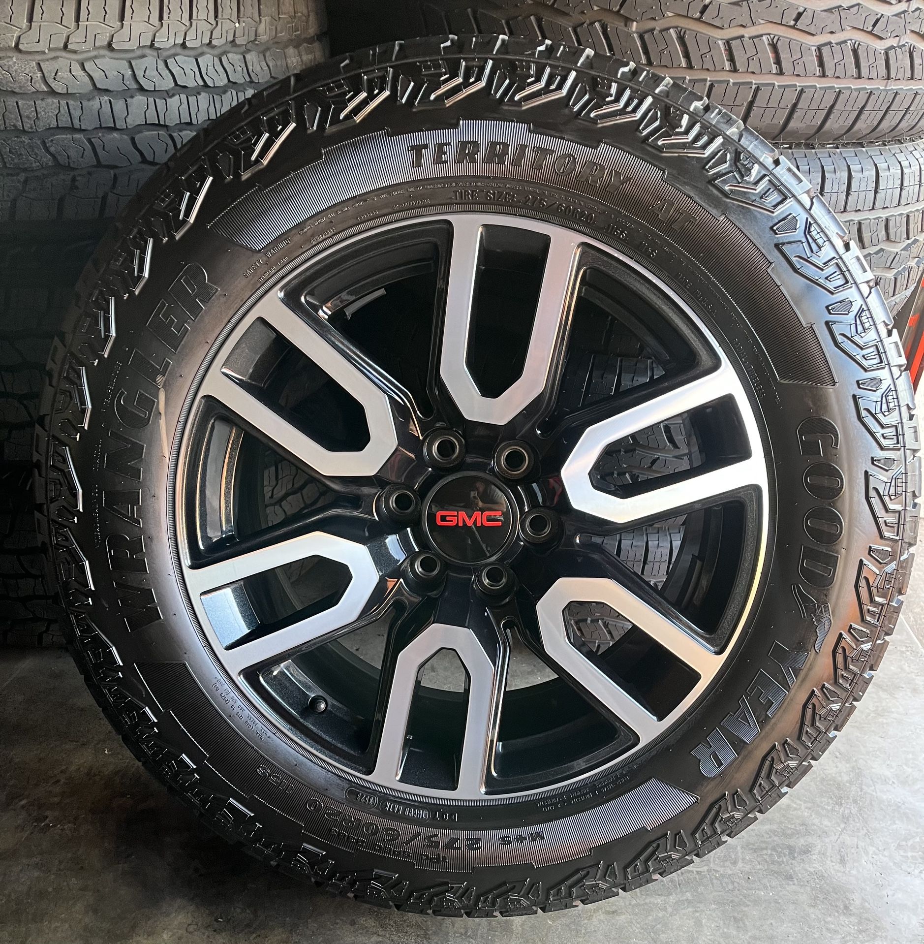 Gmc 2023 Yukon AT4 20 Inch Rims/Tires Stock Factory Gm 6 Lug 6x5.5 ...