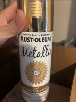 Gold spray paint