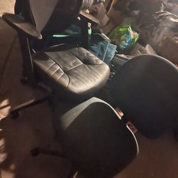 Desk Chairs 
