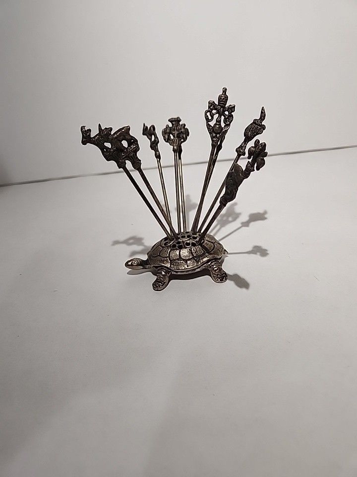 Vintage 10 Cocktail Skewers On Turtle