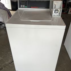 COIN OPERATED SPEED QUEEN WASHER 