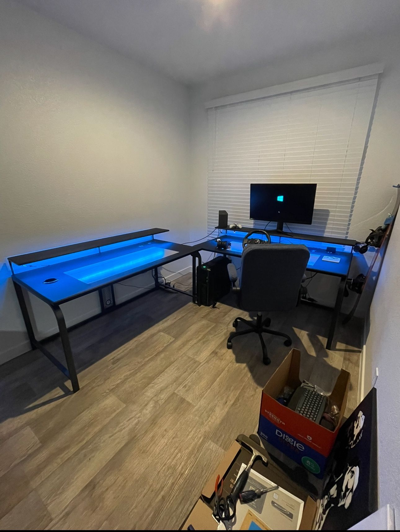 Desk (2)