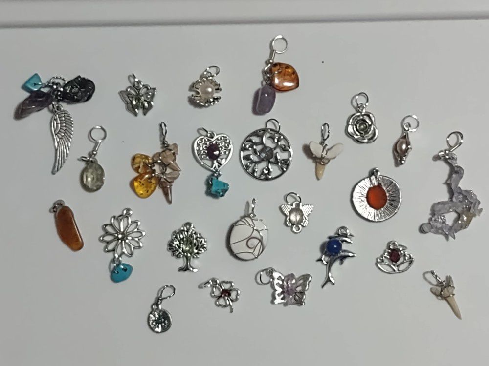 wholesale gemstone pendants 