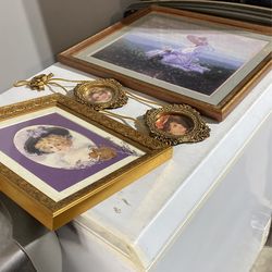 Pictures In There Frames