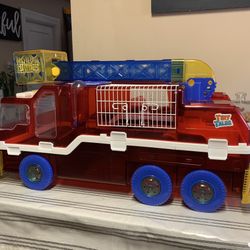 Tiny Tales XL Firetruck Hamster Habitat 