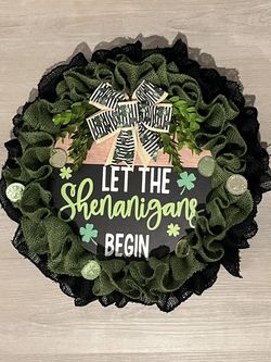 Bulap March Wreath