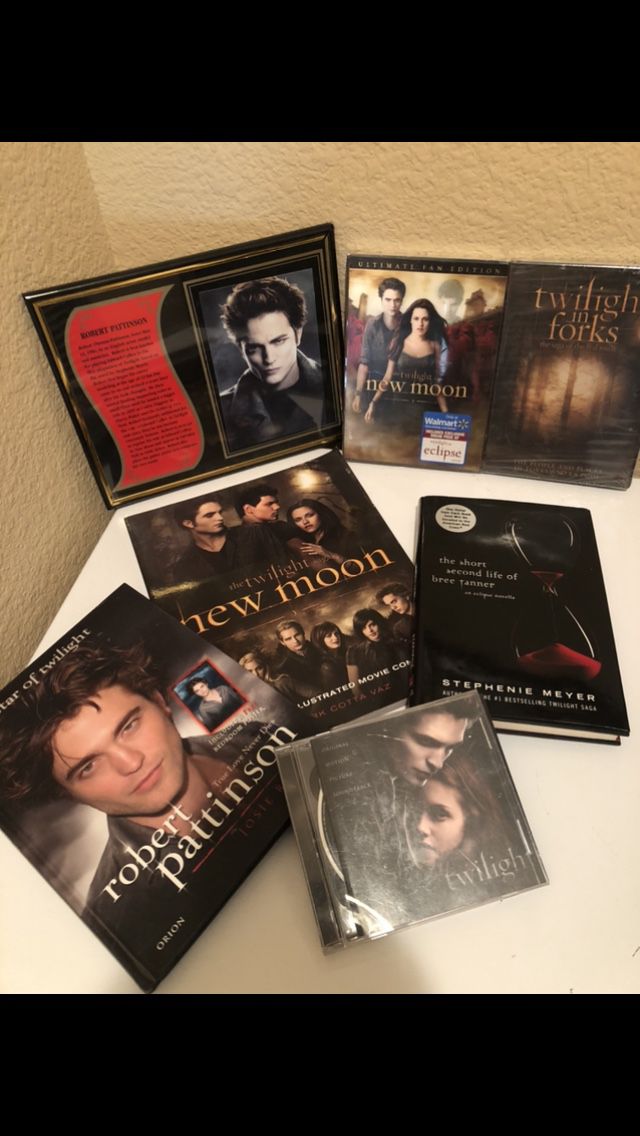 Twilight Movie & Books $35
