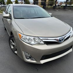 2013 Toyota Camry Hybrid