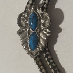 Vintage Bolo Tie Silver And Turquoise Stones 